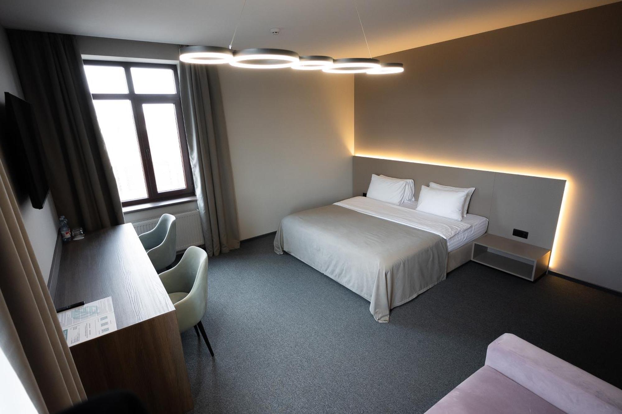 Zagorod Hotel Girka Polonka Bagian luar foto