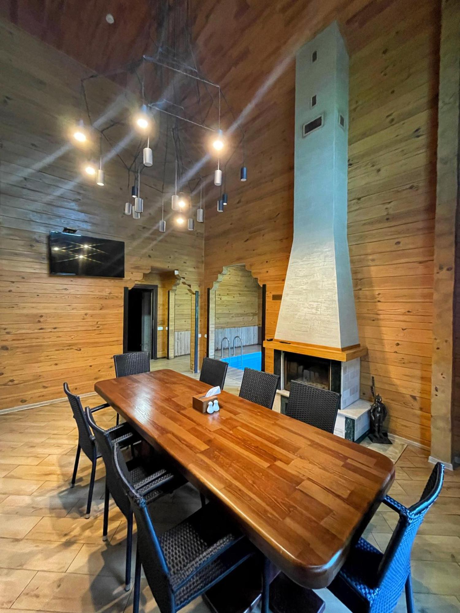 Zagorod Hotel Girka Polonka Bagian luar foto